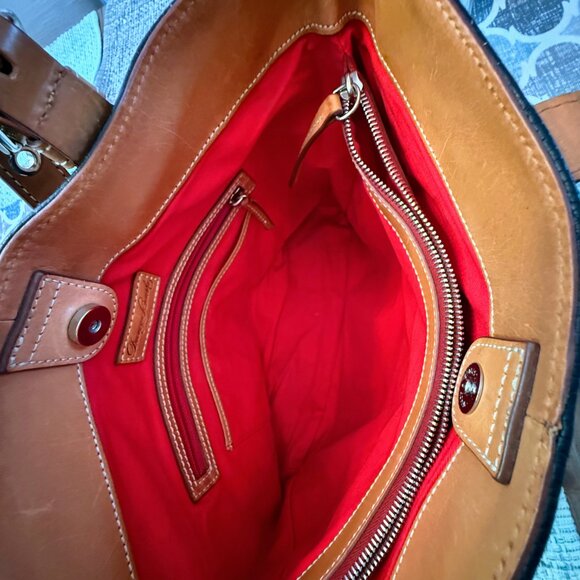 Dooney & Bourke Pebble Grain Tote – Black Leather with Red Lining | Excellent Co - Picture 5 of 16